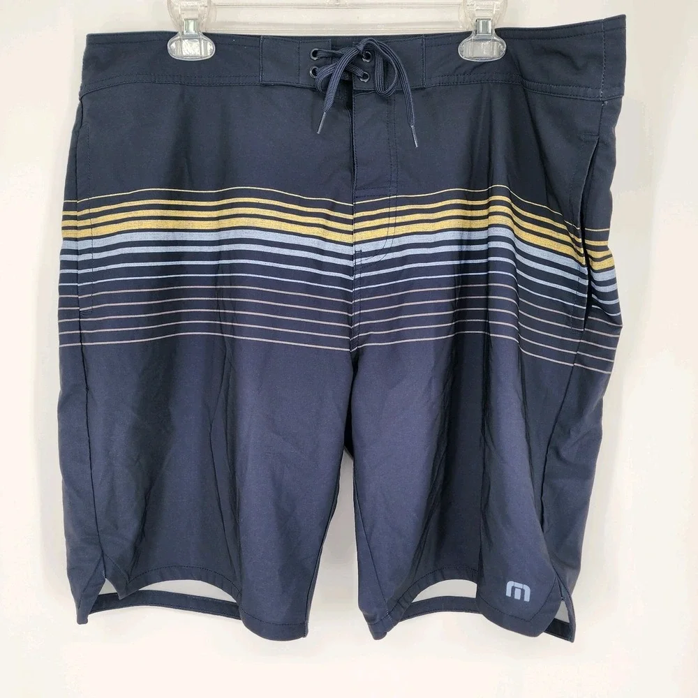 Travis Matthew Board Shorts Mens 40 Multicolored Striped Pockets Swim Surf Beach